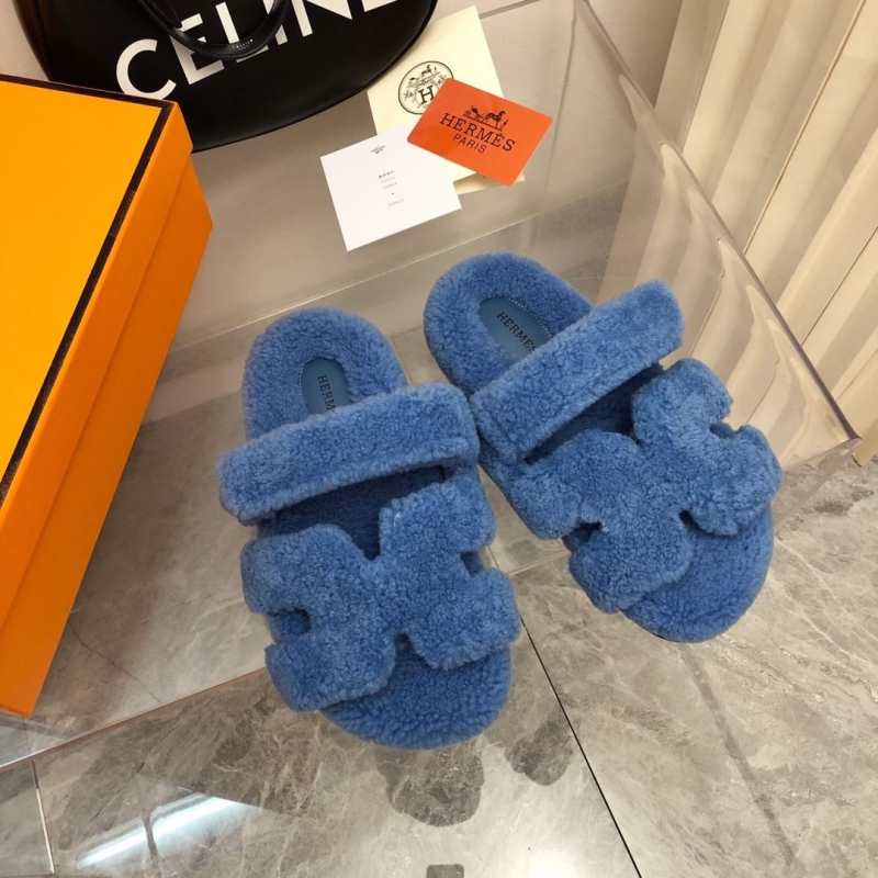 H**mes slippers